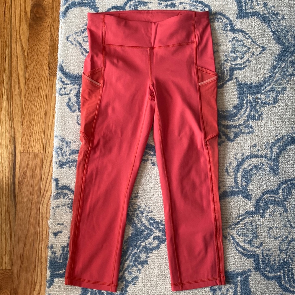 Like New- Lululemon Run Times Mesh Crop